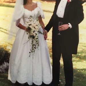 Vintage Priscilla's Wedding Gown